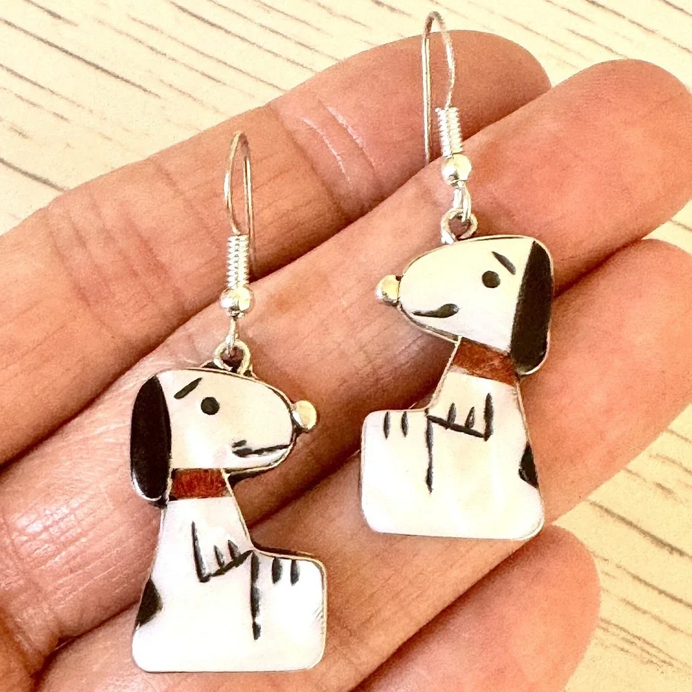 Zuni Snoopy Earrings Red Coral Hook 1